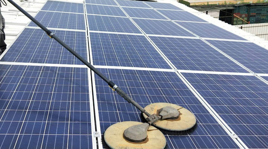 Cleaning-Solar-Panels-Why-When-How